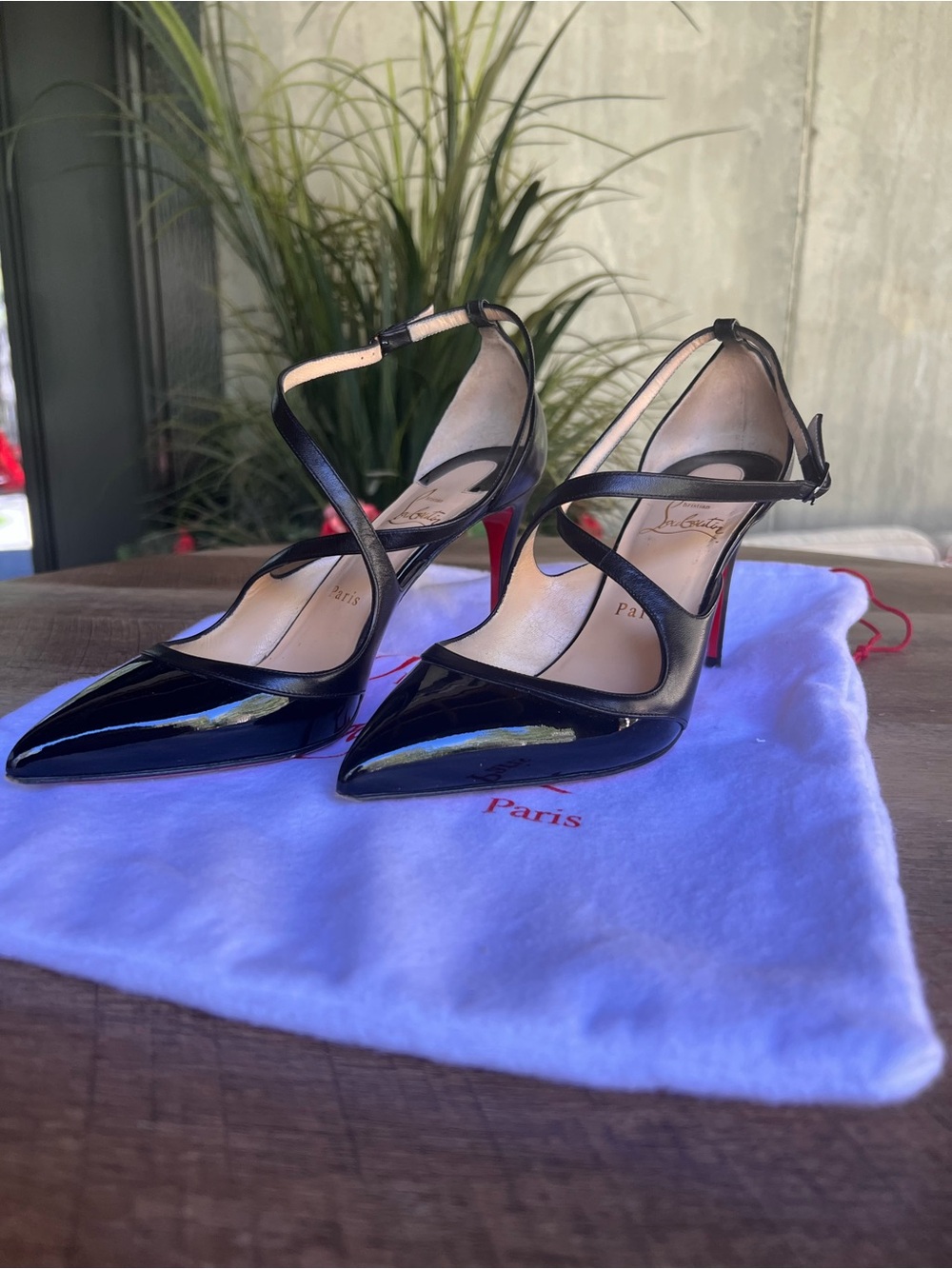 Christian Louboutin Cross Blake 100 Black Patent Strappy Heels 38.5